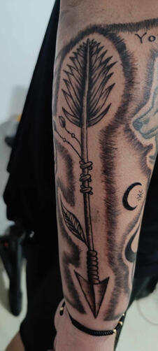 Татуровка Стрела в ръкав | Eliz Tattoo Studio