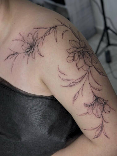 Татуровка цветя | Eliz Tattoo Studio